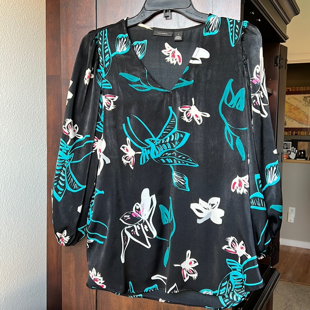 Halogen black blouse.
